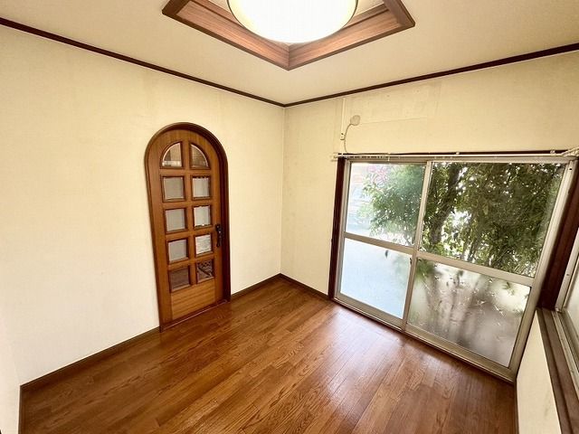 6DK Wooden House for Sale in Moriguchi, Osaka - Thumbnail 2