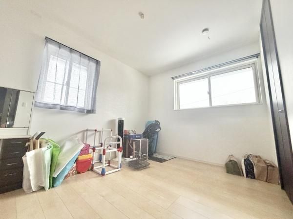 4LDK Used House in Kashiba, Nara - 118 sqm - Thumbnail 2