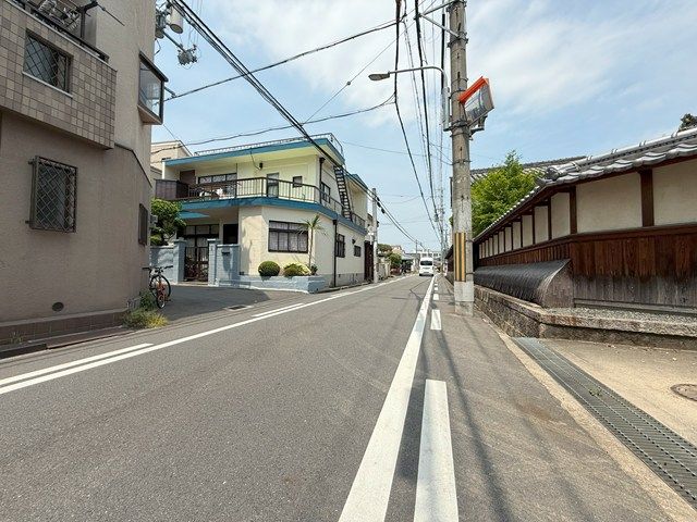Renovated 3LDK House for Sale in Higashi-Osaka, Osaka - Thumbnail 2