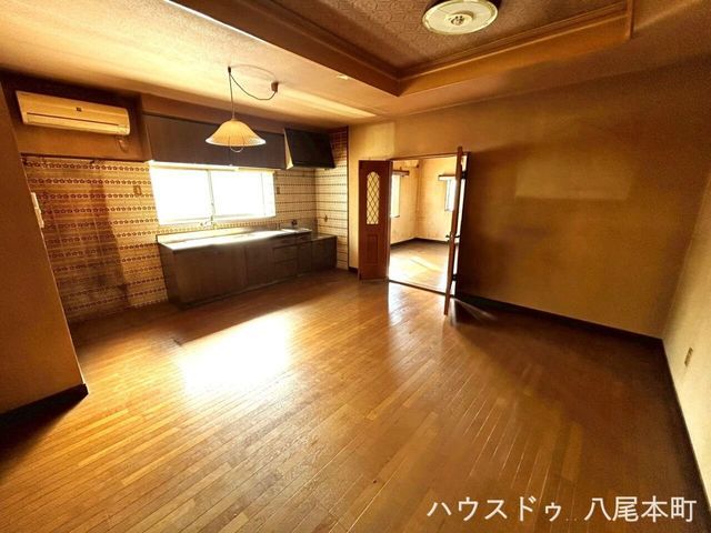 2LDK House with Warehouse in Yao City, Osaka - Thumbnail 4