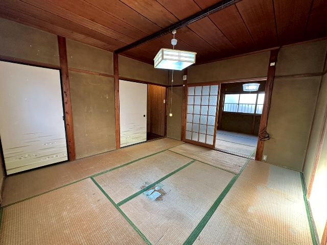 4DK Terrace House for Sale in Ukyo Ward, Kyoto - Thumbnail 4