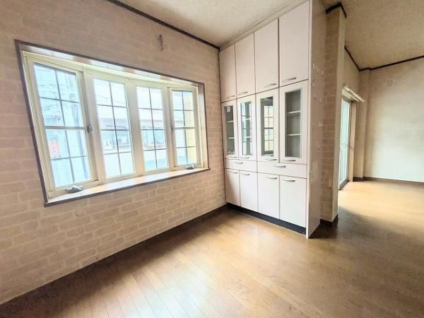 5LDK Steel-Frame House for Sale near Kadomashi Station, Osaka - Thumbnail 3