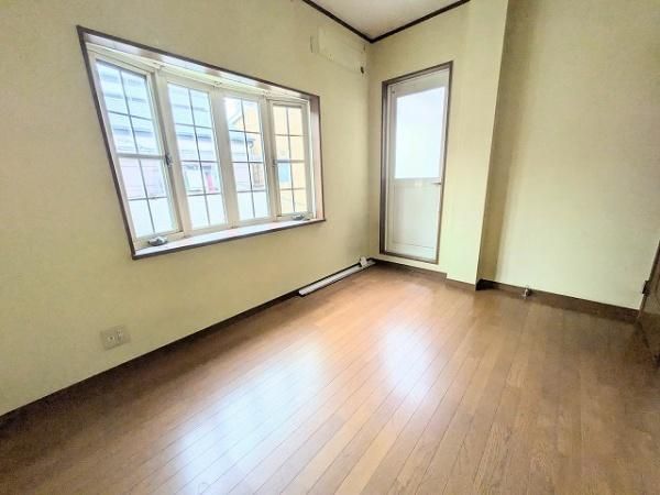5LDK Steel-Frame House for Sale near Kadomashi Station, Osaka - Thumbnail 2