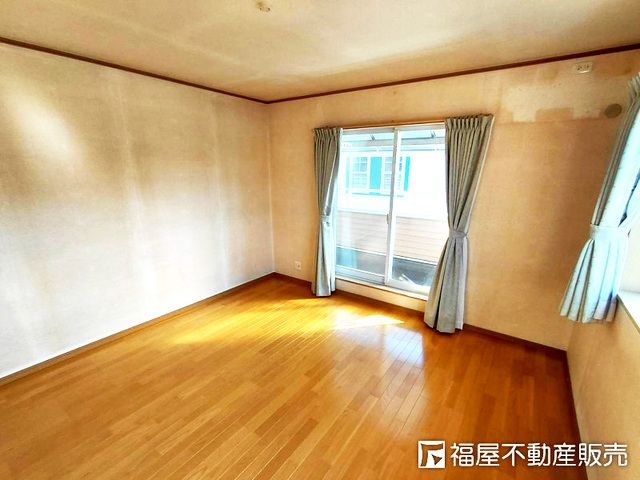 4LDK Family Home in Himeji with South-Facing Rooms & Parking - Thumbnail 4