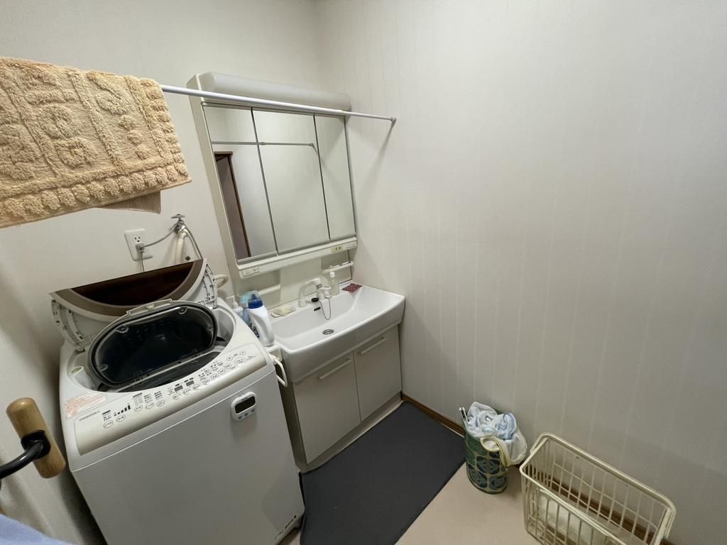 4DK Single-Story House on 337 sqm Land in Hofu, Yamaguchi - Thumbnail 4