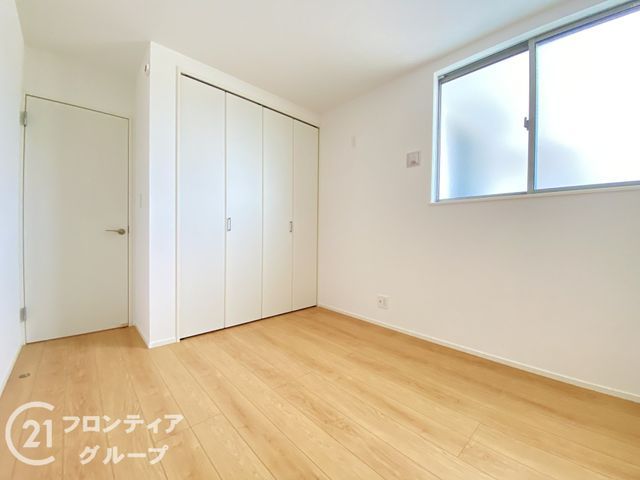 New 3LDK House in Himeji with Modern Kitchen & Parking - Thumbnail 4
