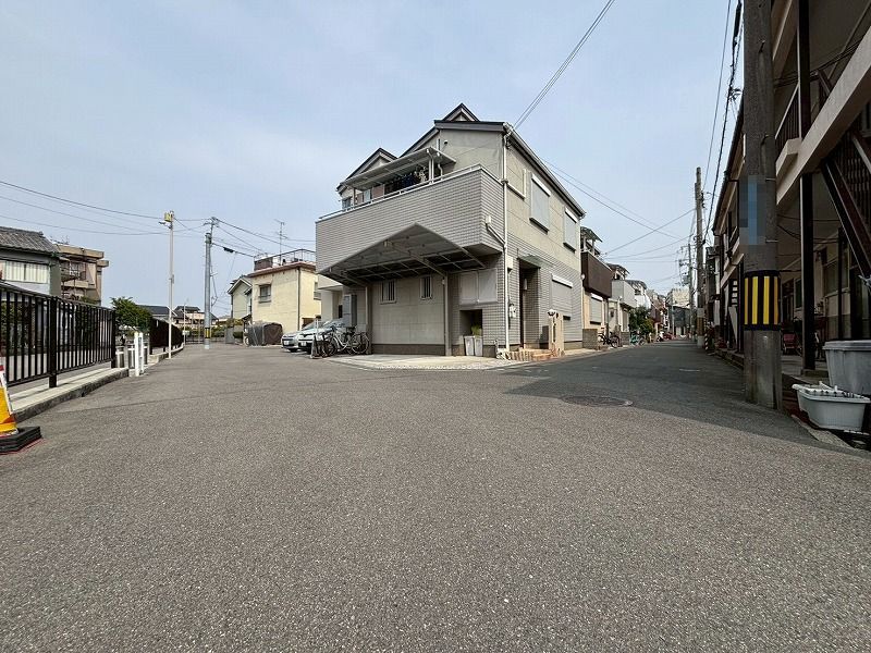 4LDK Detached House for Sale in Daito City, Osaka - Thumbnail 3