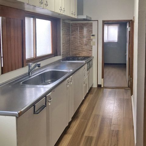 4LDK Detached House for Sale in Tomakomai, Hokkaido - Thumbnail 2