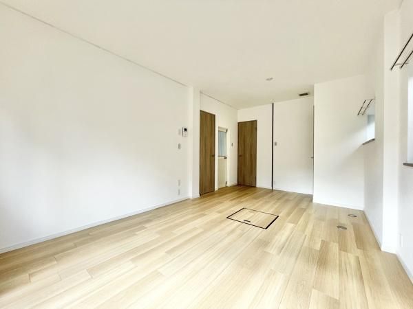 4LDK Detached House in Sakai City, Osaka - 107 sqm - Thumbnail 2