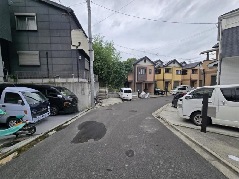 4LDK Modern House for Sale in Higashiosaka, Osaka - Thumbnail 3