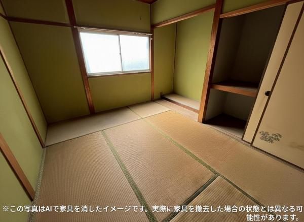 3DK Detached House for Sale in Yamatokoriyama, Nara - Thumbnail 2