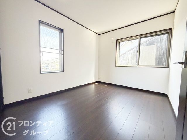 4LDK House for Sale in Kashihara, Nara - 99m² - Thumbnail 3