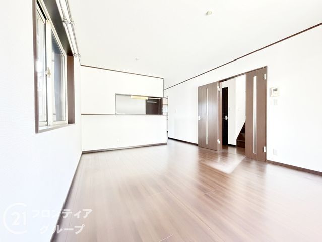 4LDK House for Sale in Kashihara, Nara - 99m² - Thumbnail 2