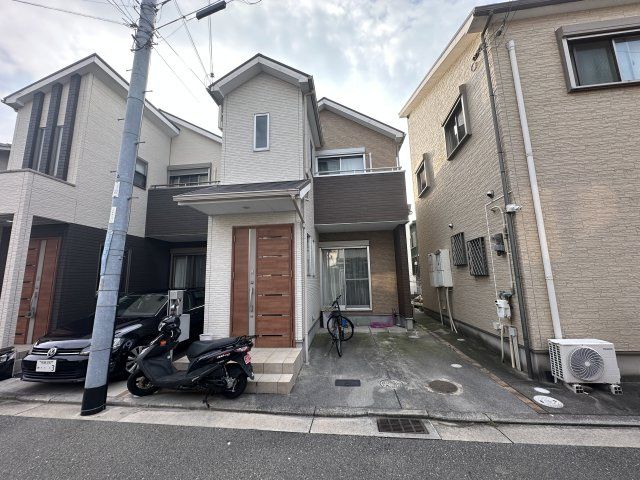Move-in Ready 3LDK House near Karahashi Station, Takaishi - Thumbnail 2