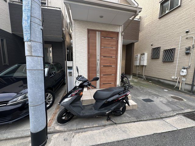 Move-in Ready 3LDK House near Karahashi Station, Takaishi - Thumbnail 3