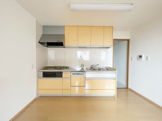 4LDK Detached House for Sale in Kobe Higashinada, Hyogo - Thumbnail 3