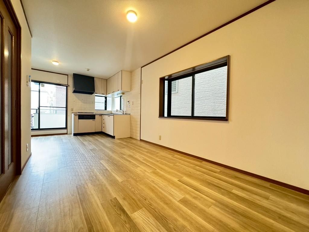 Renovated 5LDK House Near Korien Station, Neyagawa, 120.96 sqm - Thumbnail 3