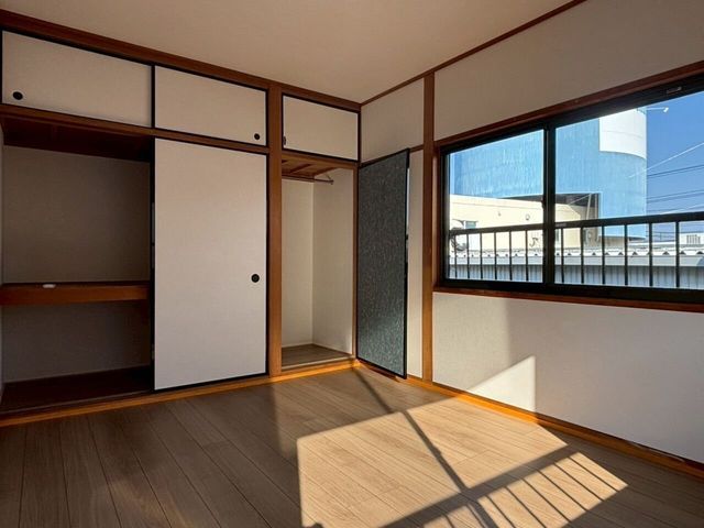 Renovated 4LDK House in Suzuka City, Mie Prefecture - Thumbnail 2