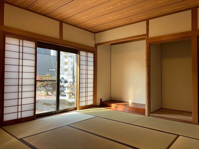 Renovated 4LDK House in Suzuka City, Mie Prefecture - Thumbnail 3