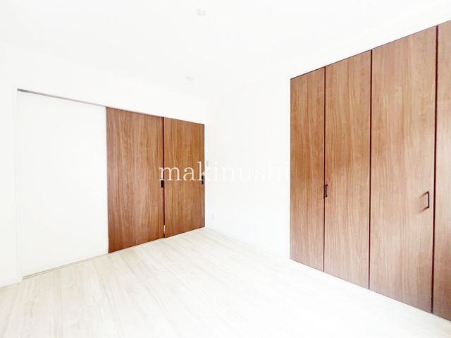 Modern 3SLDK House for Sale in Matsubara, Osaka - Thumbnail 4