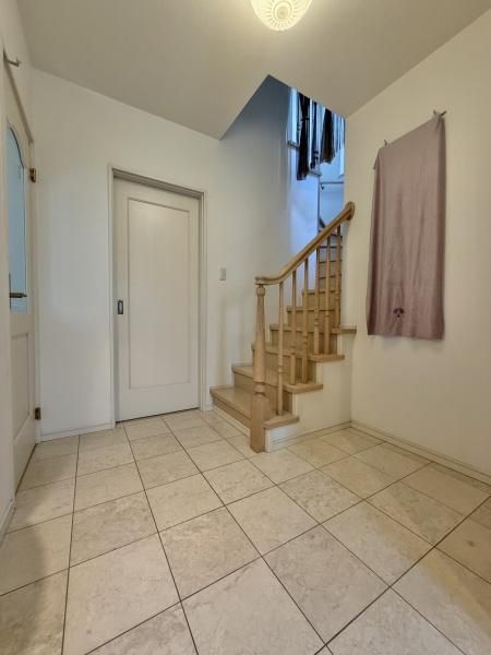 5LDK House in Nishiyodogawa, Osaka - 110 sqm Corner Lot - Thumbnail 2