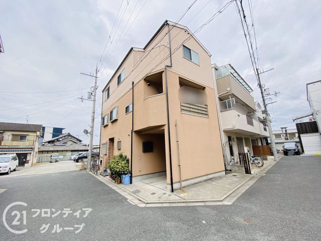 4LDK House in Kadoma, Osaka - 114 sqm on Corner Lot - Thumbnail 3