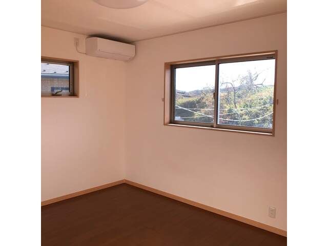 Spacious 4LDK Two-Generation House for Sale in Echizen Town, Fukui - Thumbnail 3