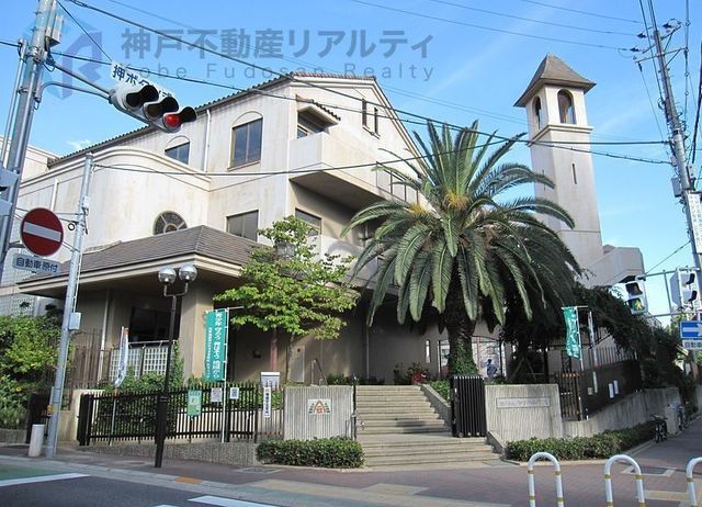 5LDK Detached House for Sale in Kobe's Hyogo Ward - Thumbnail 2