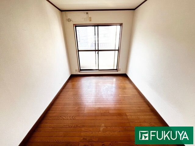 3LDK Steel-Framed House for Sale in Fukushima Ward, Osaka - Thumbnail 2