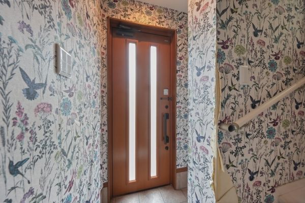 3-Story 3LDK House for Sale in Osaka Nishi Ward, Near Kujo Station - Thumbnail 2