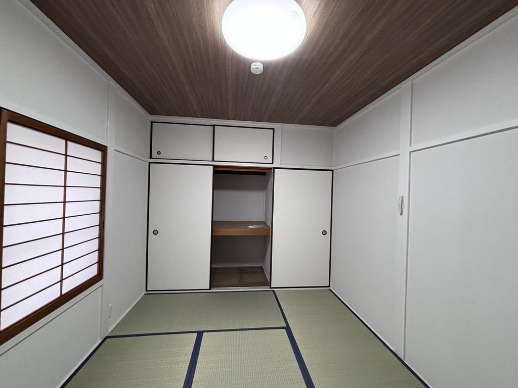 Renovated 3SDK House for Sale Near Johoku Koen Dori Station - Thumbnail 3