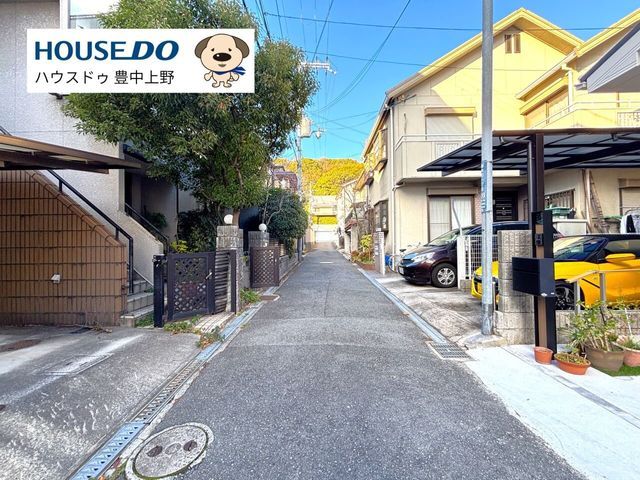 6SLDK Multi-Generational House for Sale in Suita, Osaka - Thumbnail 2