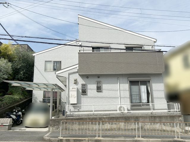 4SLDK Detached House for Sale in Suita, Osaka - 2017 Build - Thumbnail 2