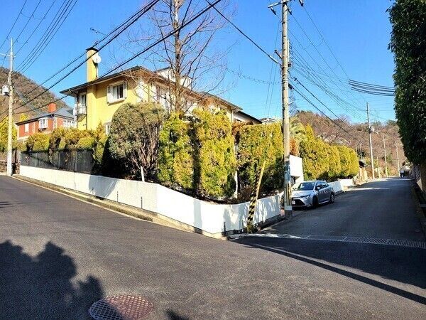 6LDK RC House for Sale in Takarazuka, Hyogo - Thumbnail 2
