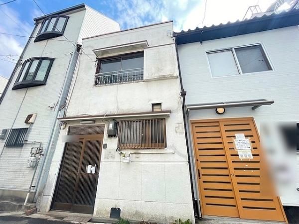 3K Wooden House for Sale in Higashinari Ward, Osaka - Thumbnail 2