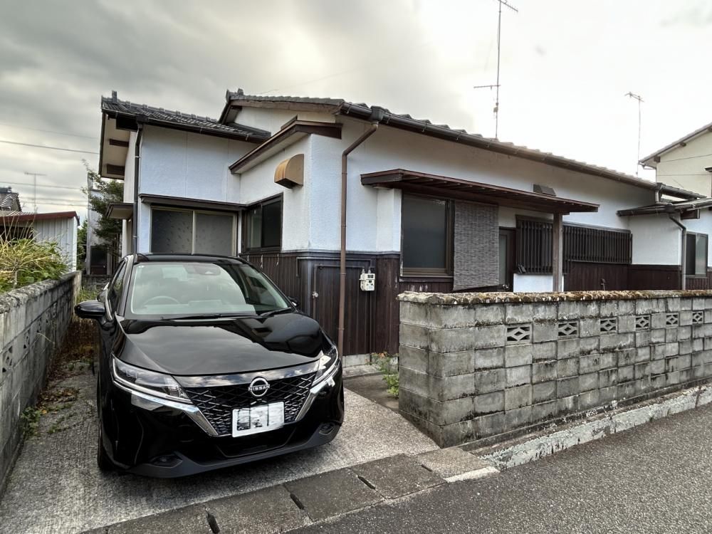 4DK Single-Story House for Sale in Nakatsu City, Oita - 90.66 sqm - Thumbnail 2
