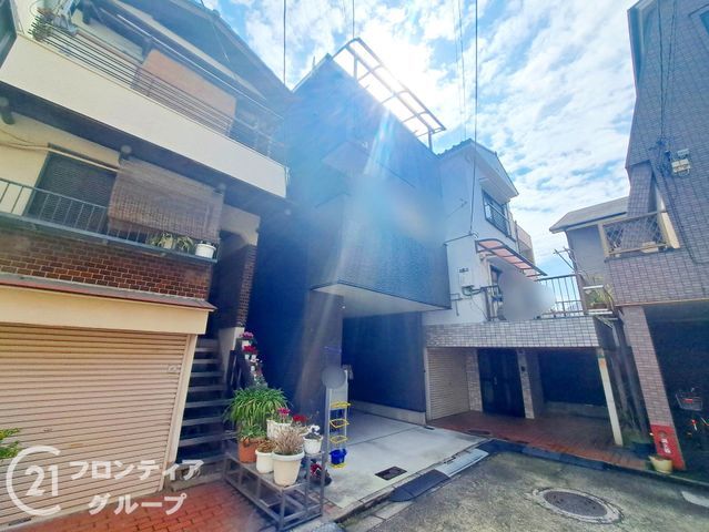 3LDK House for Sale in Higashinari Ward, Osaka - Thumbnail 4
