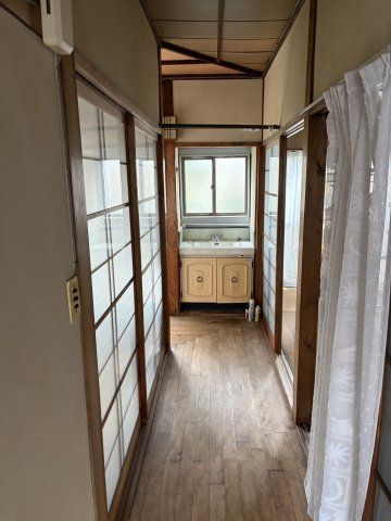 Vacant 5DK House in Matsuyama City, Ehime Near Station - Thumbnail 2