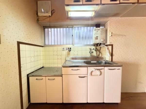 3K Detached House for Sale in Higashiosaka, Osaka - 690万円 - Thumbnail 4