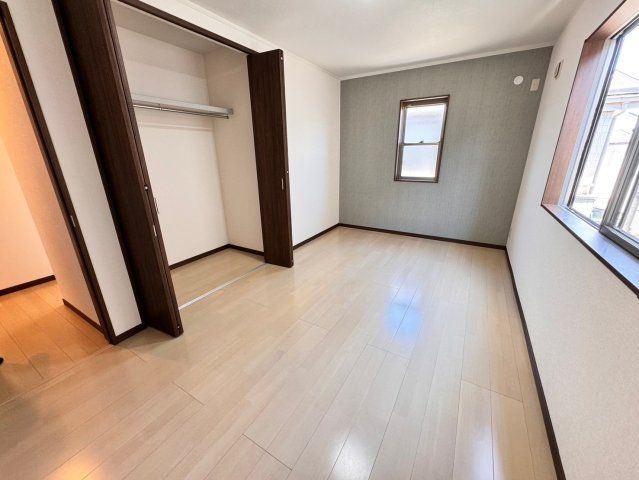 Renovated 3LDK Detached House for Sale in Osaka Sayama - Thumbnail 4