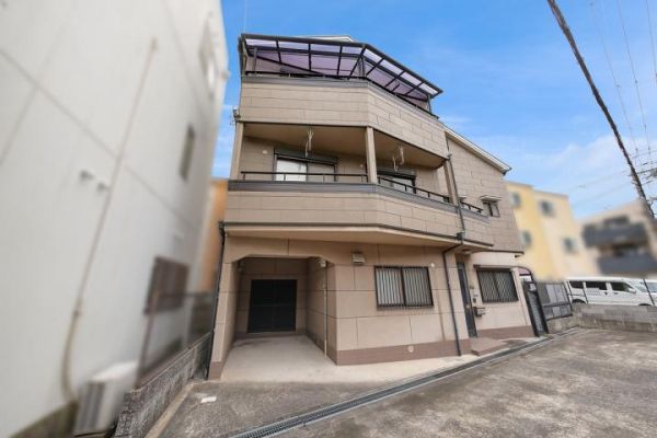 5LDK Detached House for Sale near Himeshima Station, Osaka - Thumbnail 2