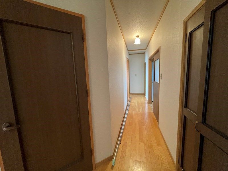 8LDK House for Sale in Kitami, Hokkaido - 105m² - Thumbnail 3
