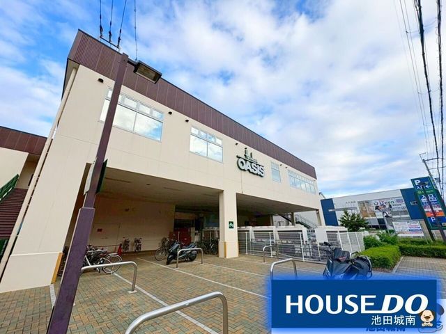 Log-style 1LDK House with Loft and Garden in Kawanishi - Thumbnail 2