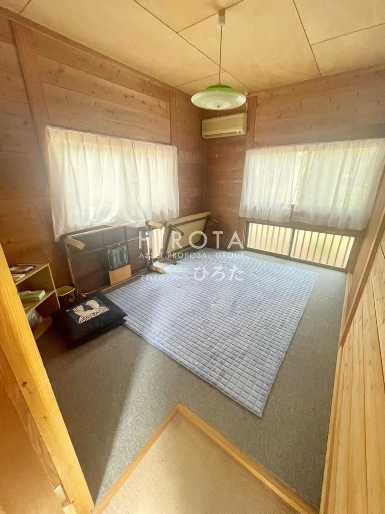 3LDK Wooden House for Sale in Yufuin, Oita with Onsen - Thumbnail 3