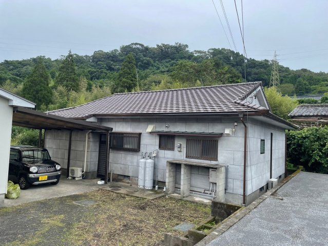 4DK Single-Story House for Sale in Ibusuki, Kagoshima - Thumbnail 2