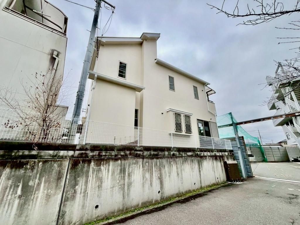 Renovated 3LDK House Near Otori Station, Sakai Osaka - Thumbnail 2