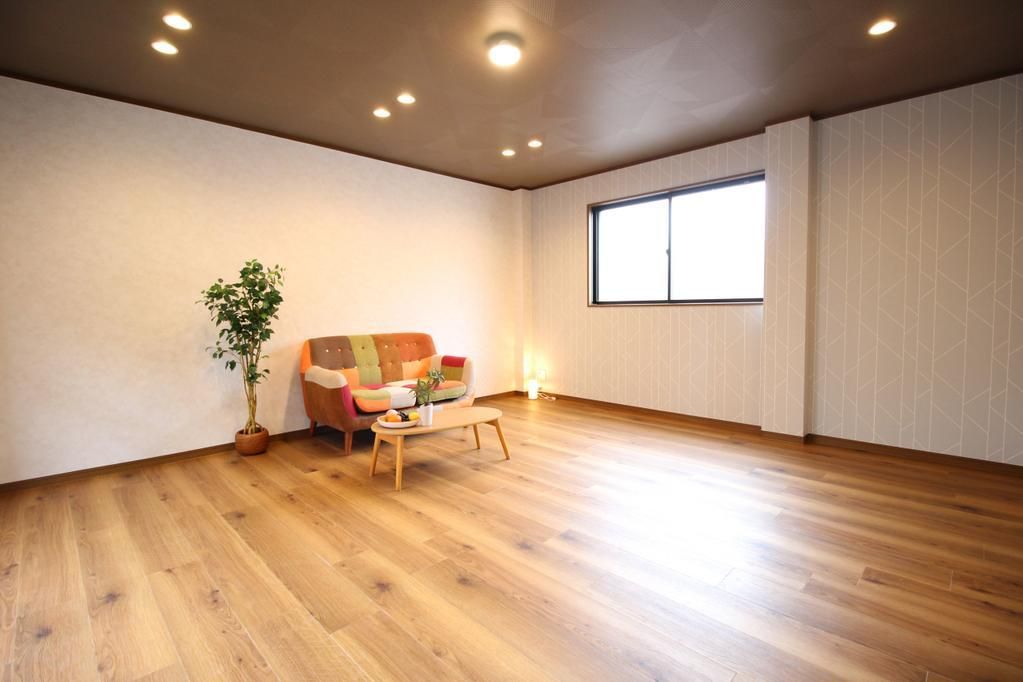 Renovated 4LDK House near Harinakano Station, Osaka - Thumbnail 4