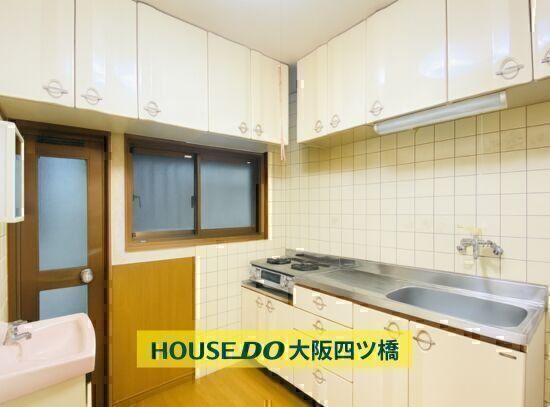 3LDK House for Sale in Minato Ward, Osaka - 59.61 sqm - Thumbnail 2