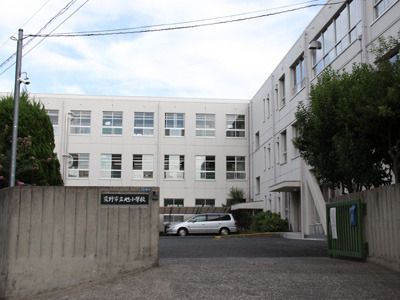 5LDK Renovated Family House for Sale in Katano, Osaka - Thumbnail 2