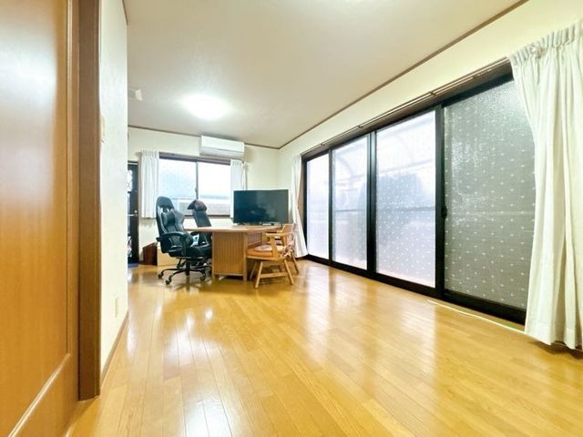 4SLDK House for Sale Near Ikenobe Station in Kawai Town - Thumbnail 2